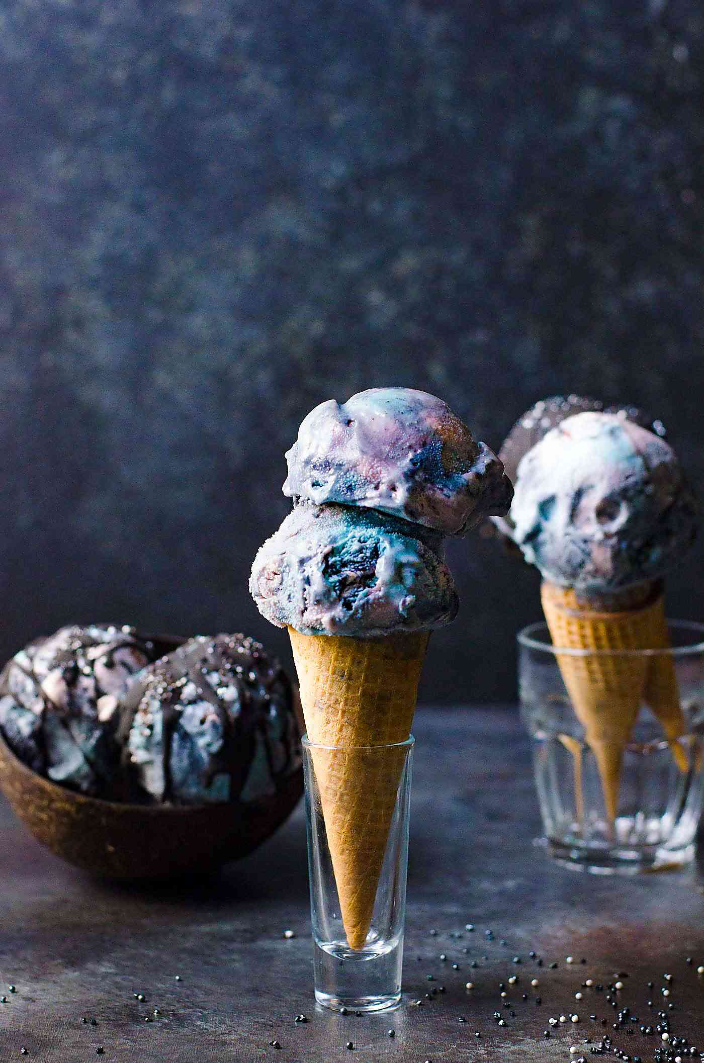 No churn Galaxy Ice cream - made with absolutely no food coloring and with fresh fruits, butterfly pea flower extract, and activated coconut charcoal. This mixed berry lemon ice cream is as delicious and magical as it looks!